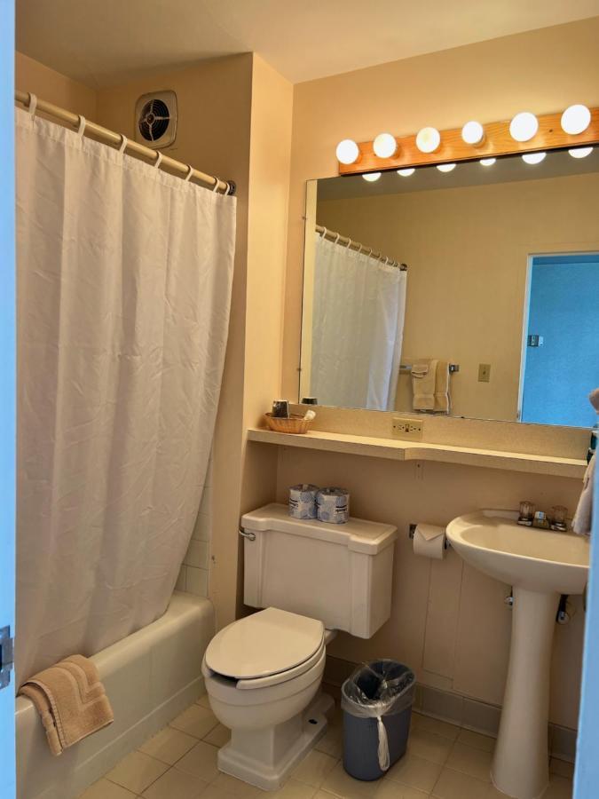 Shoreline Inn Grand Marais Εξωτερικό φωτογραφία